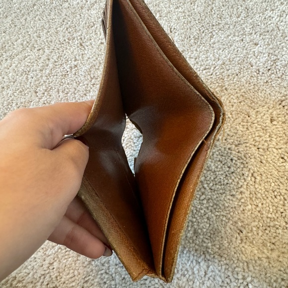 Louis Vuitton Monogram Marco Bi Fold Men’s Wallet - Picture 9 of 11